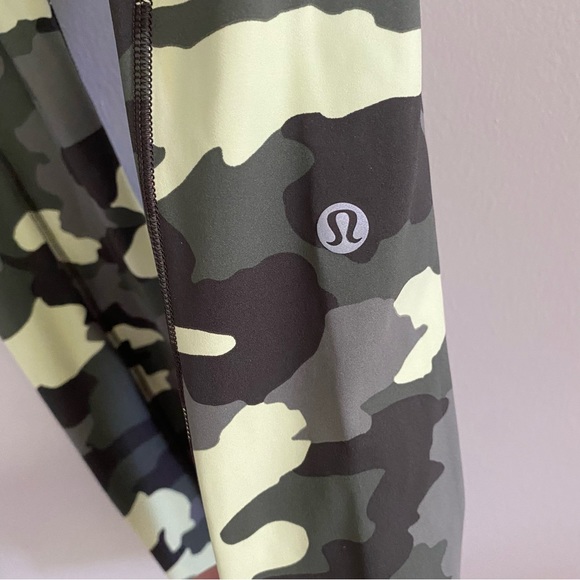 Lululemon Leggings Fast And Free High Rise Crop Camo 6 Small - Picture 8 of 10